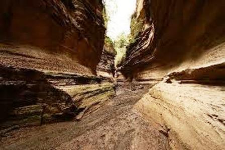 Hell’s Gate national park gorge