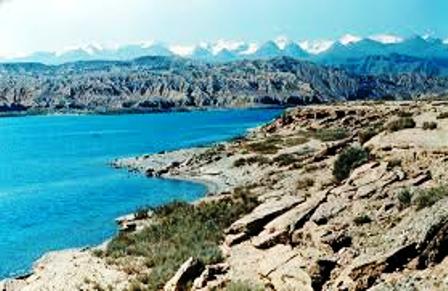 The scenery of Lake Turkana