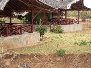 Satao Camp in tsavo national park for safari accommodation and refreshments